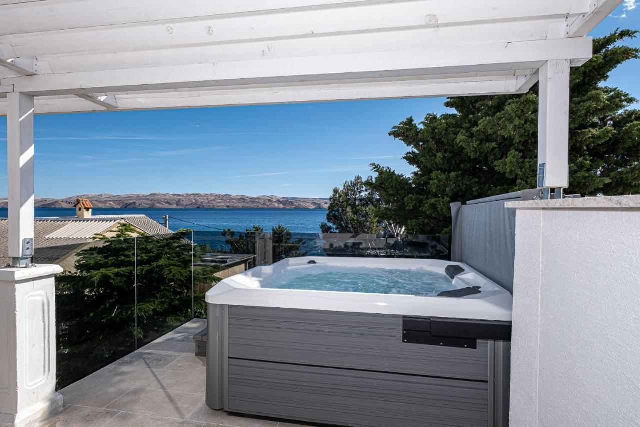 House Petra On The Beach-Sea Cesarica Bagian luar foto