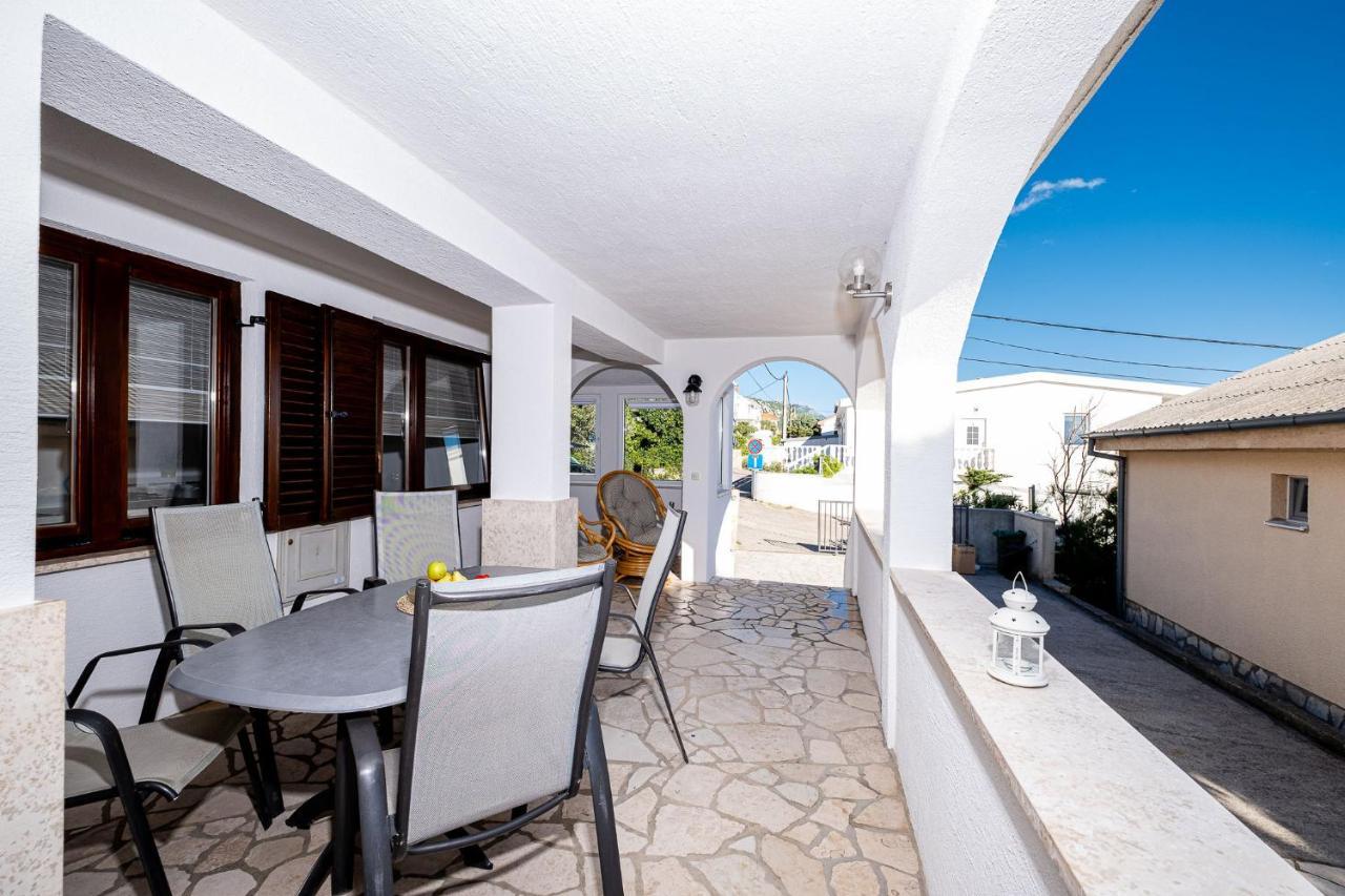 House Petra On The Beach-Sea Cesarica Bagian luar foto